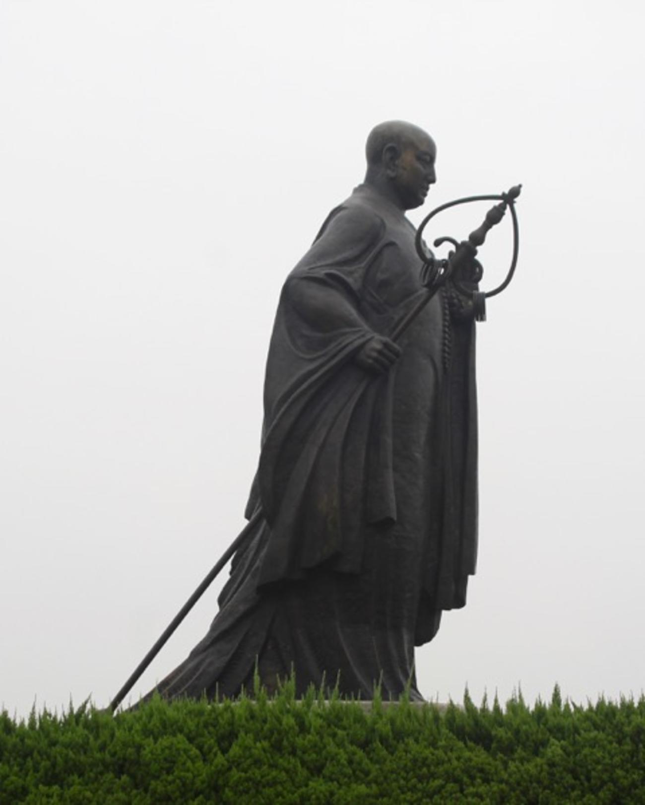 zhang qian statue